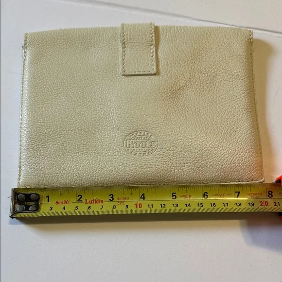 Kobo Roots leather case fit kobo 7" tablet - Picture 3 of 7